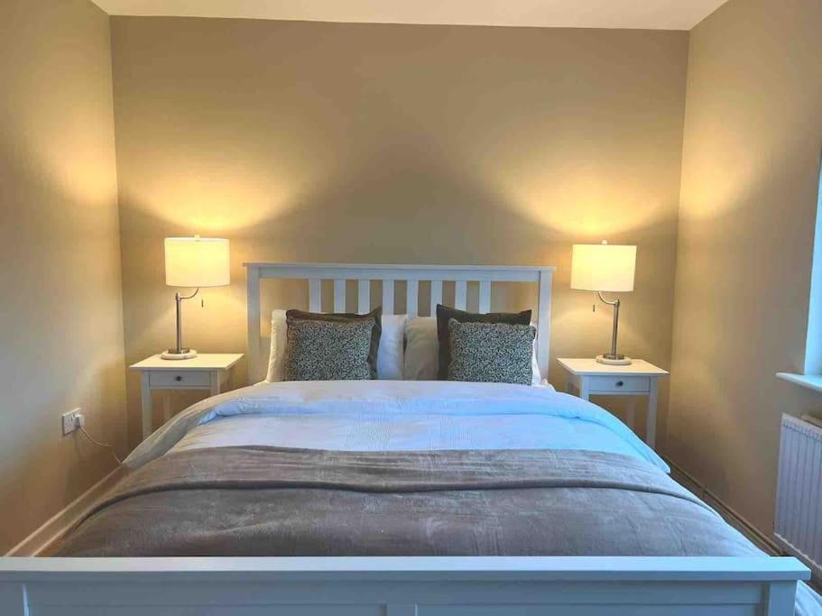 Donegal With Sea Views, Sleeps Six * Lettermacaward